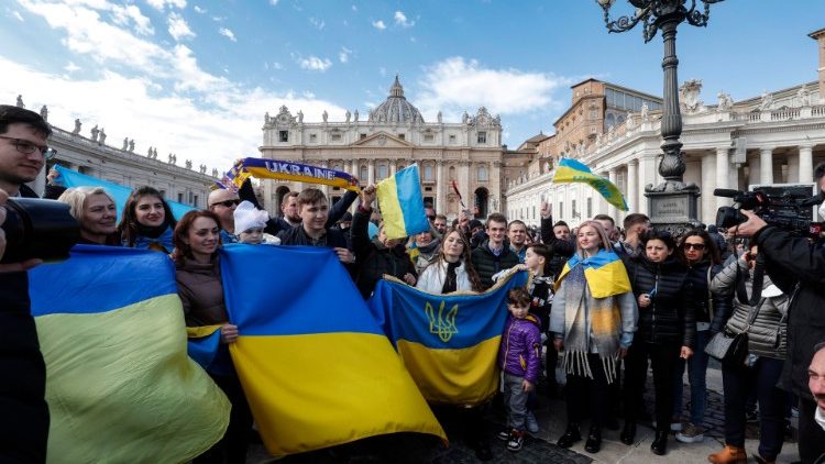 Auf dem Petersplatz waren heute viele ukrainische Flaggen zu sehen