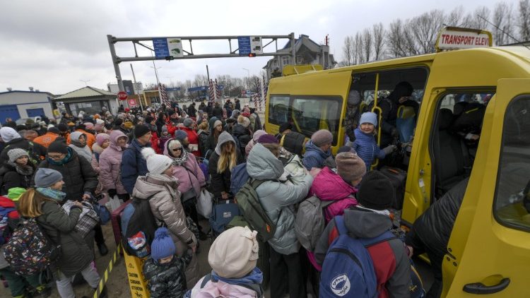Profughi al confine con la Moldova (Ciro Fusco/Ansa)