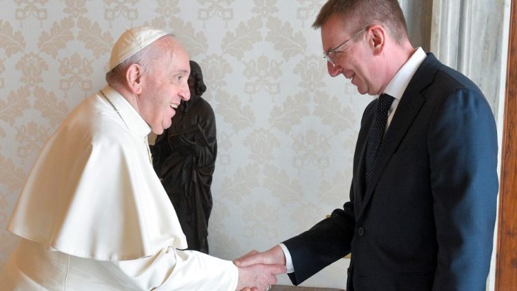 Pope Francis meets with Edgars Rinkēvičs, Latvia's Minister of Foreign Affairs
