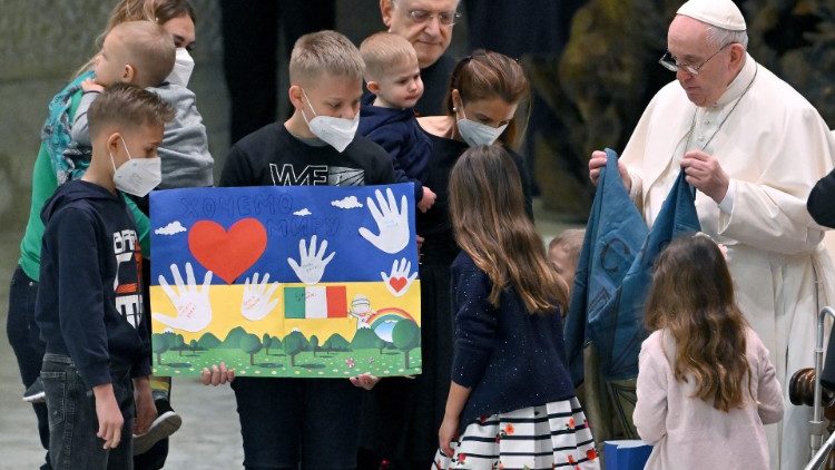 Djeca iz Ukrajine s papom Franjom