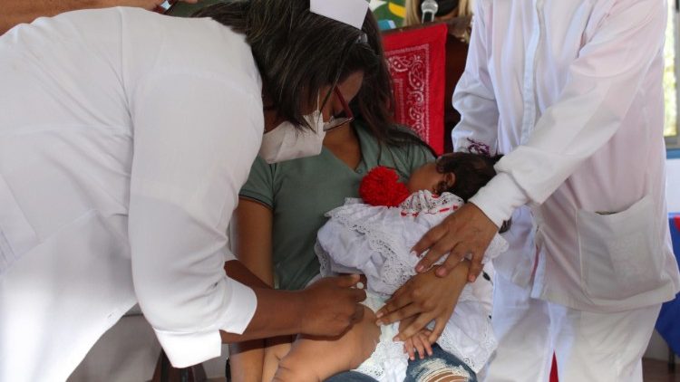 Campaña de vacunación “Completa tu esquema” contre el Covid-19 en Costa Rica
