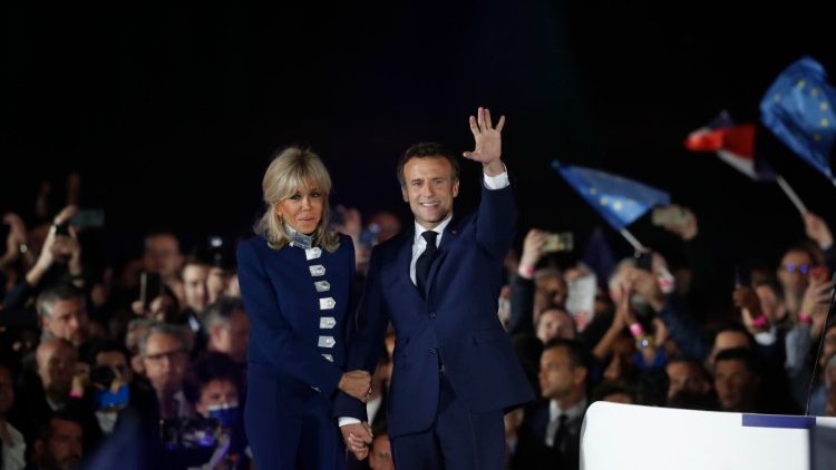 Macron aibuka mshindi kwa uchaguzi wa urais kuongoza Ufaransa.