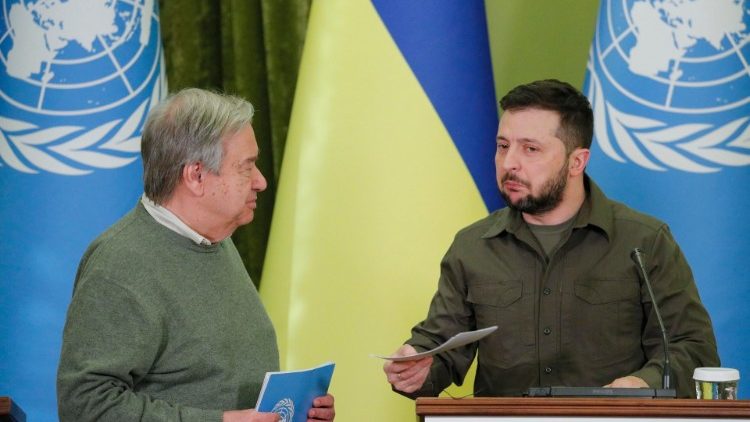 Kiev: Antonio Guterres e Volodomyr Zelenski
