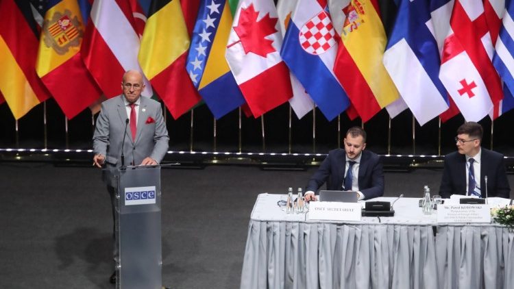 Det andra förberedande mötet inför OSSE:s 30:e forum för ekonomi och miljö i Łódź, Polen 23-24 maj. Heliga stolen: Ändra energisystem är en långsiktig investering 