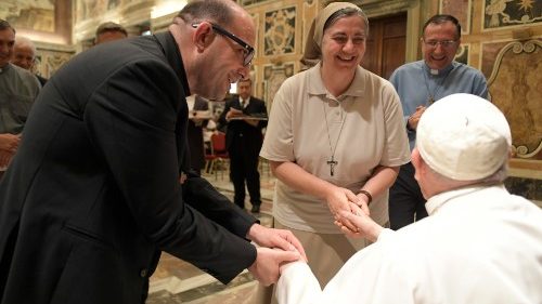 Папа: верить в Провидение не означает сидеть сложа руки