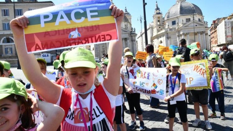 Una manifestazione per la pace a Roma