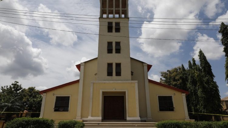Trwają ataki na chrześcijan w Nigerii. Na zdjęciu kościół w Owo, który był zaatakowany podczas mszy w czerwcu