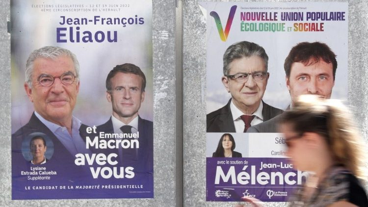 Affiche des élections législatives françaises, les 12 et 19 juin 2022. 