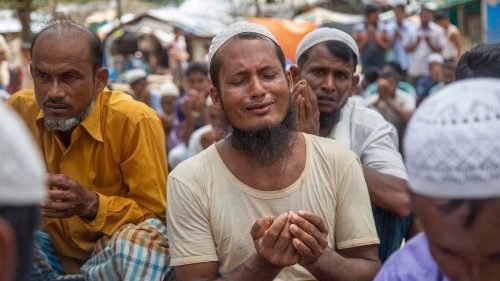 Rohingyas: il y a 5 ans, le début des exactions de l'armée birmane