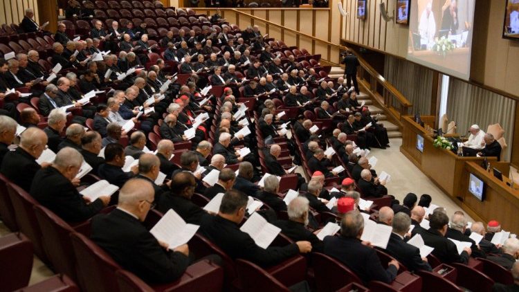 Közel kétszáz bíboros vett részt a gyűléseken Ferenc pápa vezetésével  
