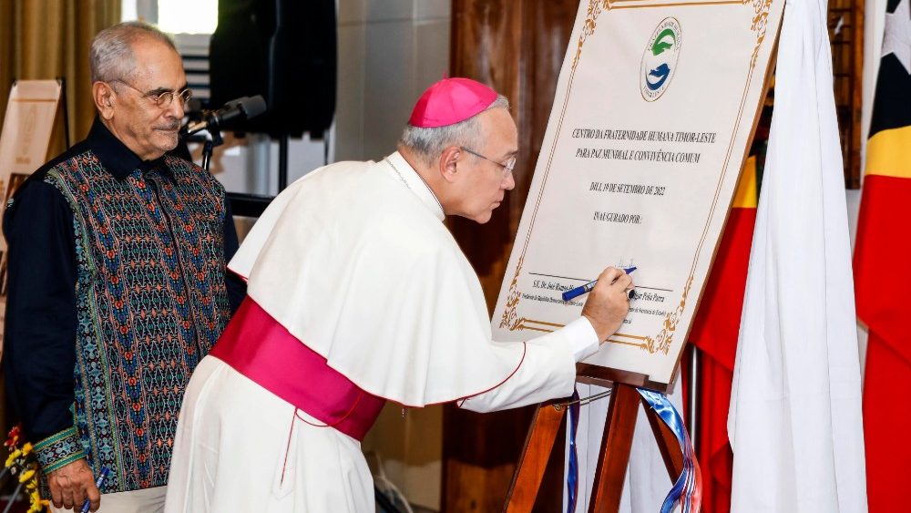 Mons. Edgar Peña Parra na návšteve Východného Timoru (19. sept. 2022)