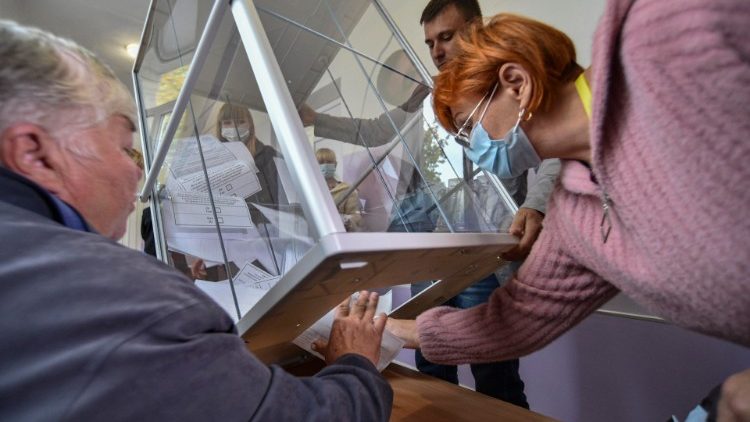 Zweifelhafte Abstimmungen in Luhansk am Wochenende