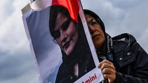 Iranische Christen fordern Wahrheit und Gerechtigkeit für Mahsa Amini