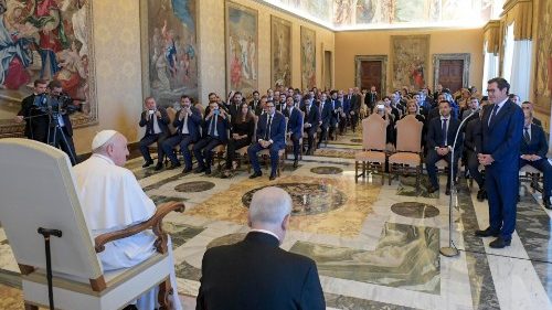 Papst an spanische Jung-Unternehmer: Wirtschaft muss Welt helfen