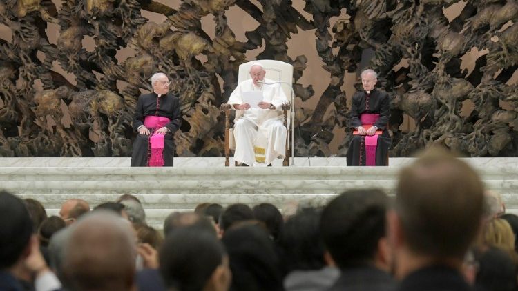 Audiencia del Papa a los participantes en el 27º Congreso Mundial de la Unión Internacional Cristiana de Empresarios .
