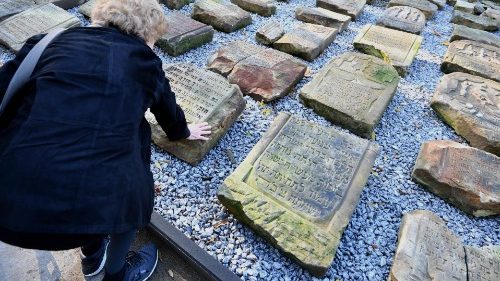 D: Gericht bestätigt Friedhofszwang - Privatbestattung verwehrt