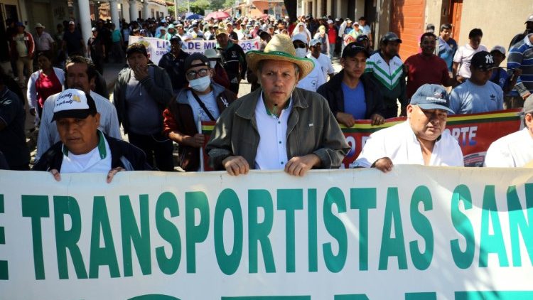 Une marche pour demander la mise en place rapide du recensement national,  le 4 novembre 2022, à Santa Cruz en Bolivie. 
