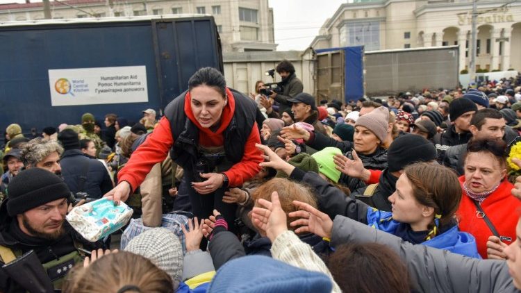 Humanitárius segélyek szétosztása Ukrajnában