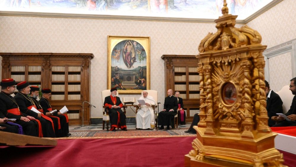 Asýrsky patriarcha Mar Awa III. na audiencii (19. nov. 2022)