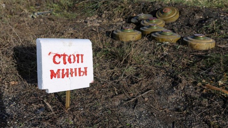Un avviso relativo alla delimitazione di zone minate nei pressi di Bakhmut nel Donetsk