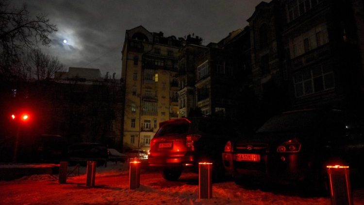 Kiev plongée dans l'obscurité sans électricité