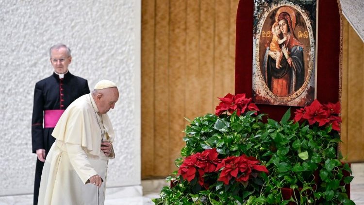 Der Papst bei der Schweigeminute