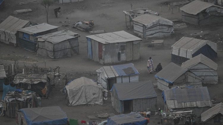 Makambi ya wakimbizi wa ndani ya nchi 