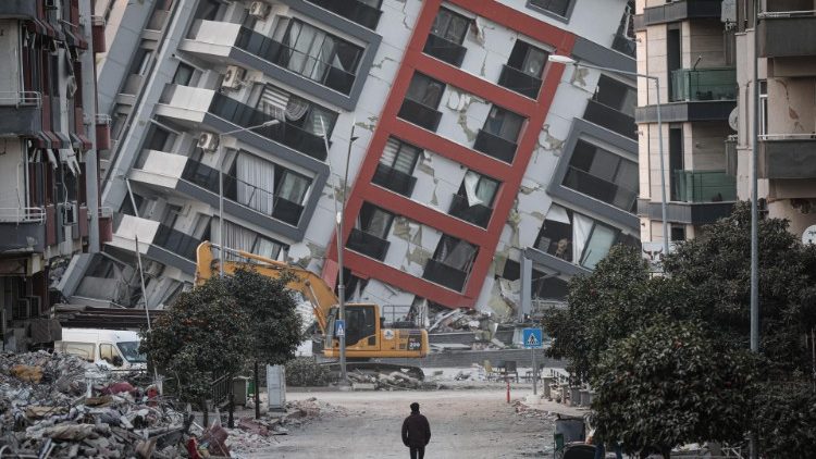 Search operations continue in Hatay following powerful earthquake