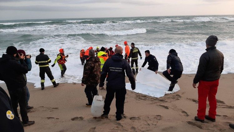 Tragjedia e migrantëve në Cutro të Crotone-s