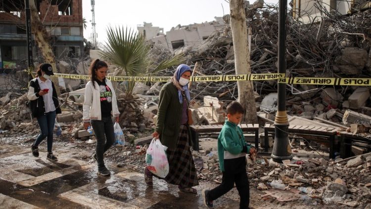 Syria po trz?sieniu ziemi