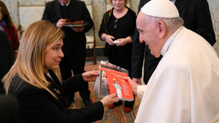 Le samedi 4 mars 2023, François et la rédaction de Donne Chiesa Mondo