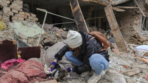 Gli auguri al Papa del CCEE: "Mai stanco di chiedere la fine della guerra"
