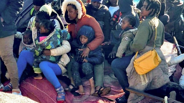 Mieszkańcy Lampedusy dalej pomagają migrantom, choć kryzys przytłacza