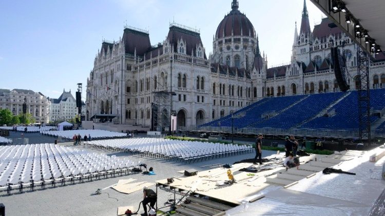  Budapest förbereder sig för påvebesök 
