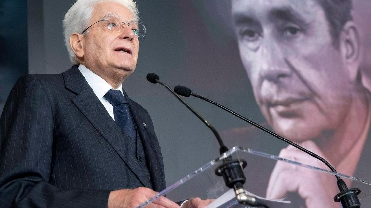 Prezydent W?och Sergio Mattarella