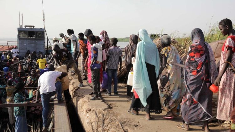 South Sudan returnees sail Nile river back to their communities as they flee violence in Sudan