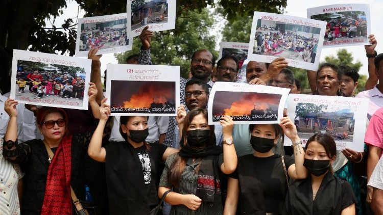 സംഘർഷങ്ങൾക്കെതിരെ സമാധാനത്തിനായി - മണിപ്പൂരിൽനിന്നുള്ള ചിത്രം