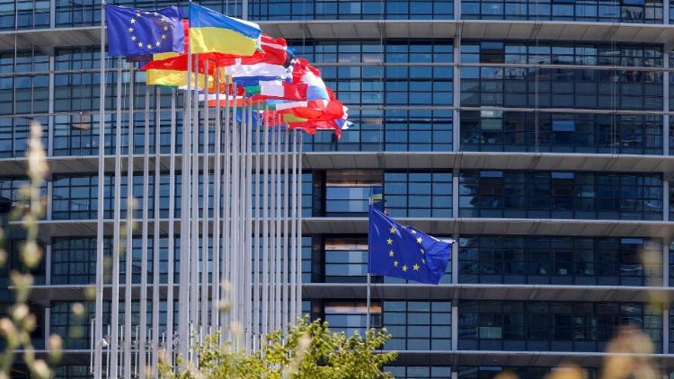Image of European Parliament plenary session in Strasbourg