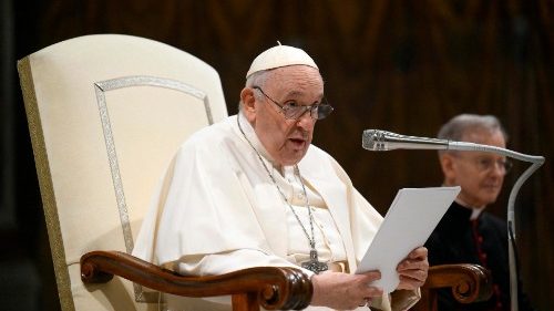 Papst: Priester brauchen Begleitung und keine Doppelzüngigkeit