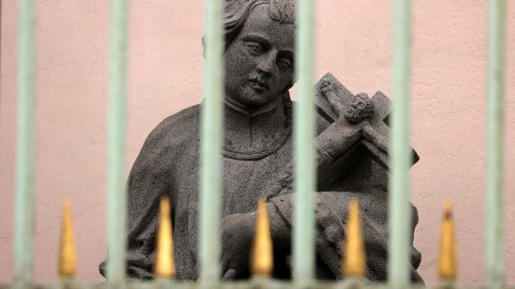 Statue vor dem Generalvikariat in K?ln