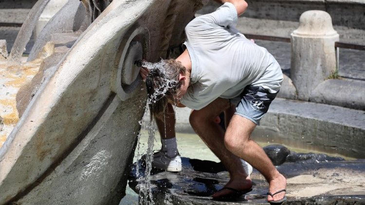 Roma: contro il caldo una fontana pu essere d'aiuto