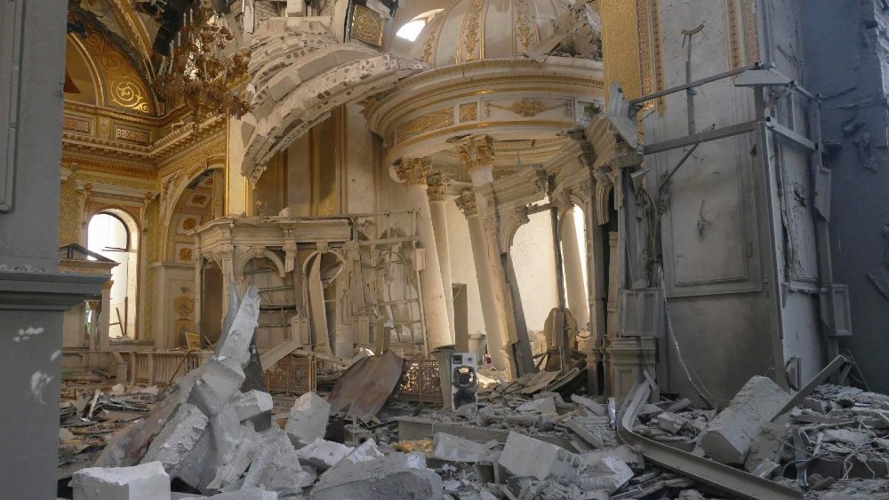 L'interno della cattedrale della Trasfigurazione (ANSA)