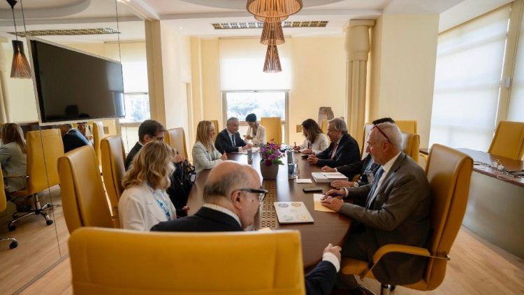 Incontro tra il segretario generale dell'Onu Guterres e la premier italiana Meloni, durante il vertice Fao