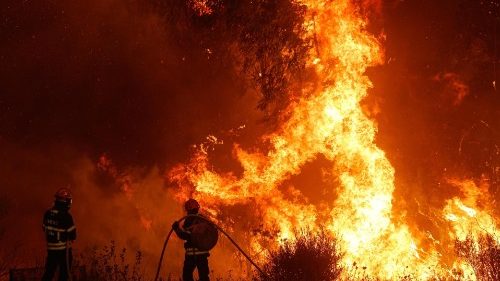 Le Hawaii in fiamme. Almeno 53 le vittime, migliaia gli sfollati