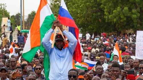 Niger, la crisi rischia di allargarsi in tutto il Sahel. Serra: serve una forte volontà di pace