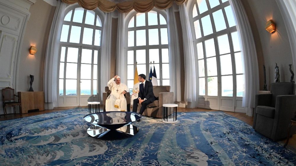 MAP Francis meets French president Macron in Marseille