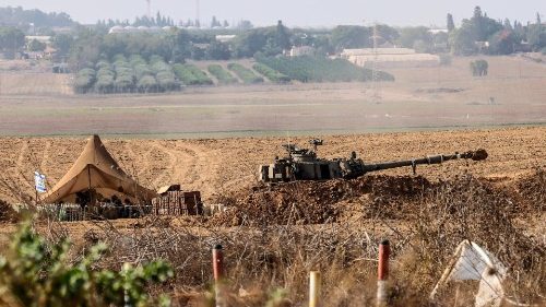  Raid israeliani su Gaza, Cisgiordania e Siria. Chiuso di nuovo il valico di Rafah
