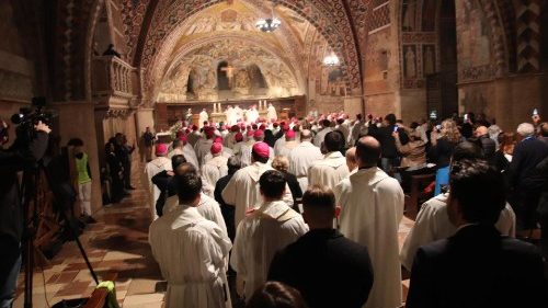 Cei, in aumento i servizi di ascolto delle vittime di abusi e gli incontri formativi