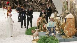 pope-francis-prays-in-front-of-the-nativity-s-1544003335567.JPG