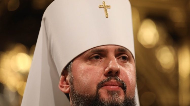 Le métropolite Epiphanius ce samedi dans la cathédrale Sainte-Sophie lors du "concile de la réconciliation" à Kiev